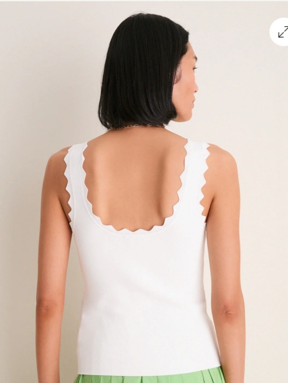 Tuckernut XL White Scallop Neck Tank Top - Picture 3 of 7